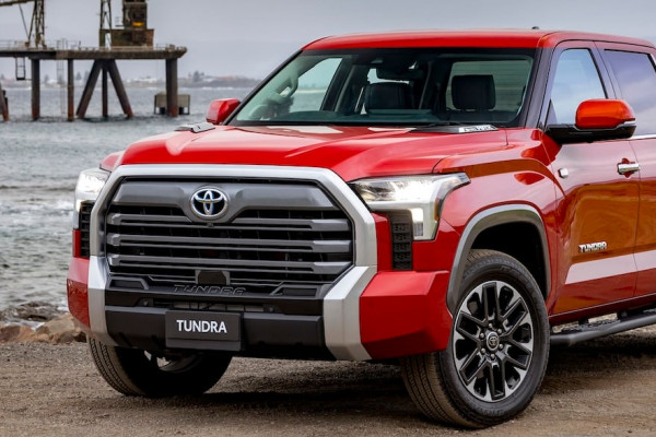 TOYOTA TUNDRA DELIVERS POWER, COMFORT, STYLE AND TOYOTA RELIABILITY TO FULL-SIZE PICK-UP SEGMENT